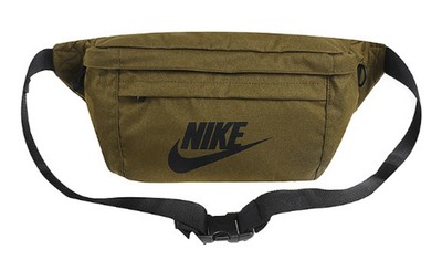 nike giant fanny pack